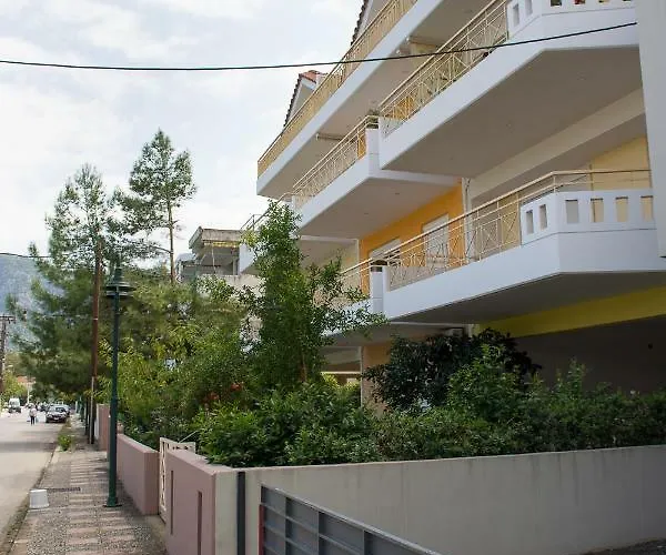 Cozy Maisonette Διαμέρισμα Καμένα Βούρλα