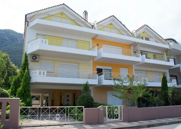 Cozy Maisonette * Καμένα Βούρλα