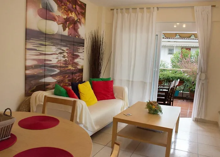 Cozy Maisonette Καμένα Βούρλα