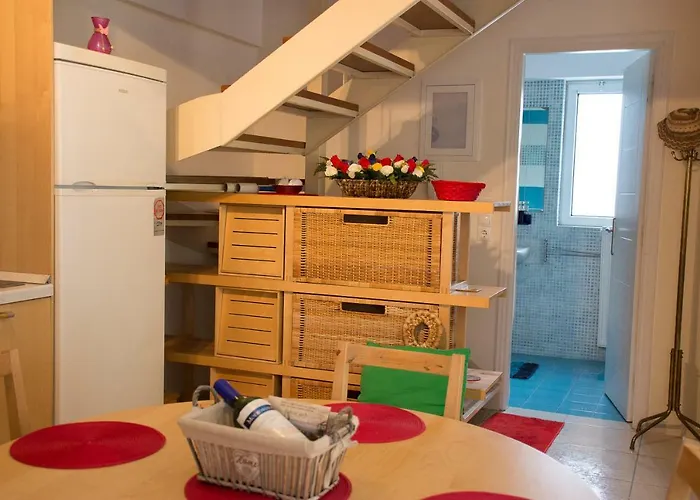 Cozy Maisonette Διαμέρισμα Καμένα Βούρλα