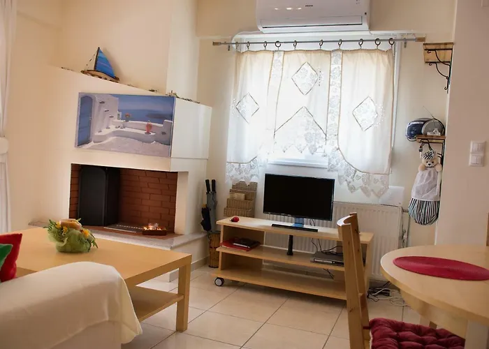 Cozy Maisonette * Καμένα Βούρλα