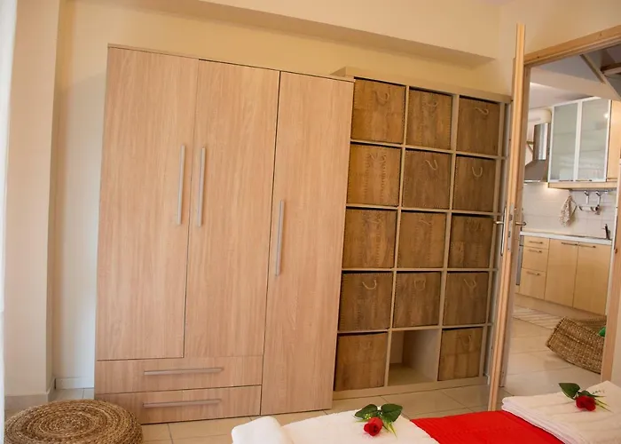 Διαμέρισμα Cozy Maisonette Καμένα Βούρλα