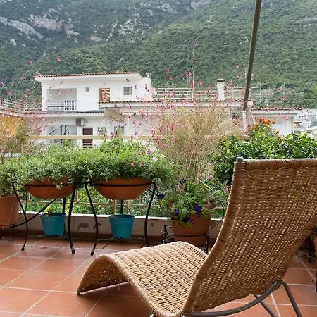 Cozy Maisonette Apartment Kamena Vourla