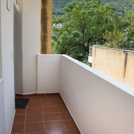 Cozy Maisonette Daire