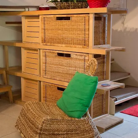 Cozy Maisonette Καμένα Βούρλα